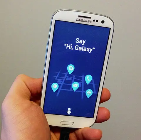 S-Voice Samsung
